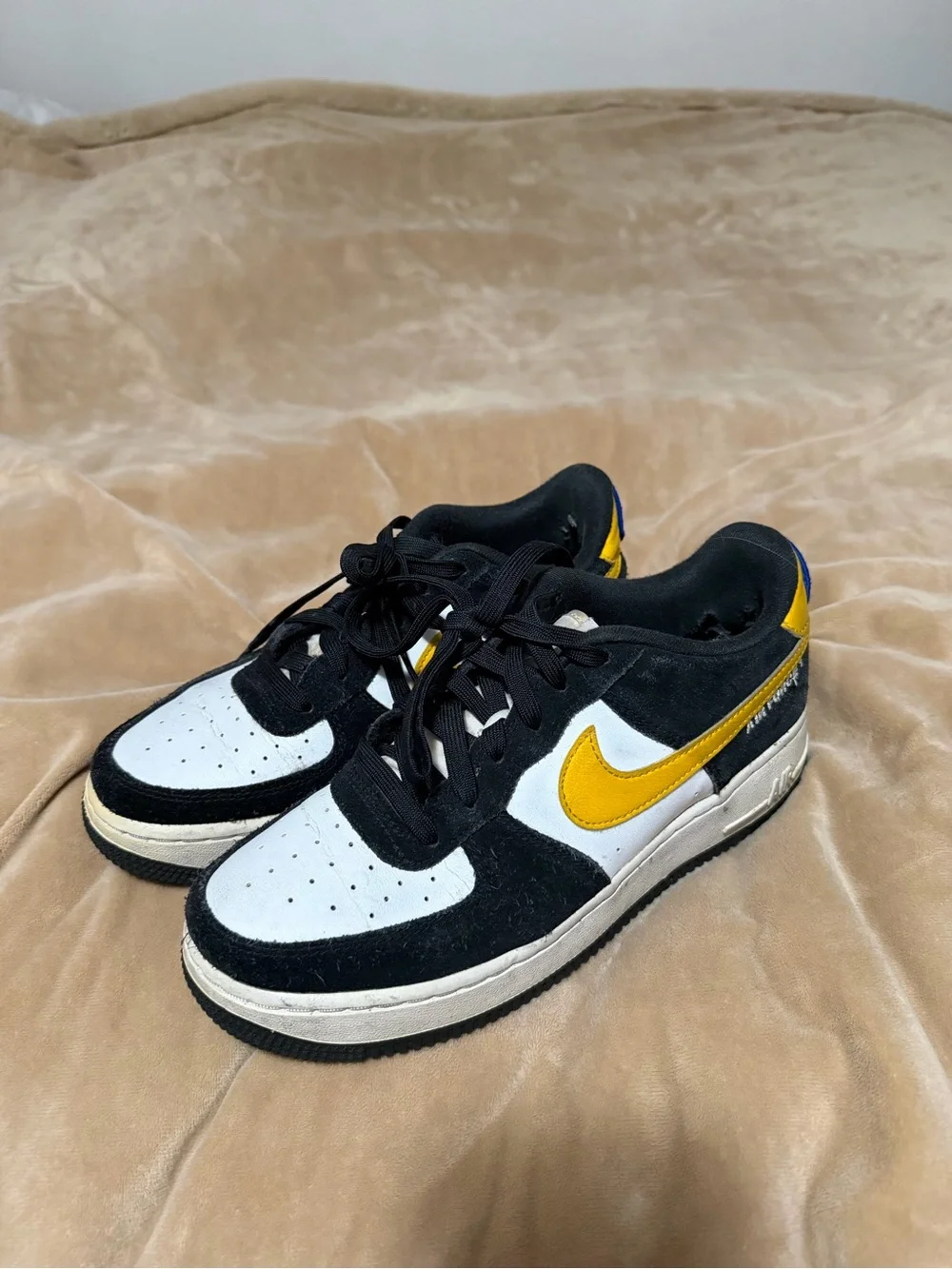 Nike Air Force 1 LV8 GS 'Black White Dark Sulfur' 6.5
